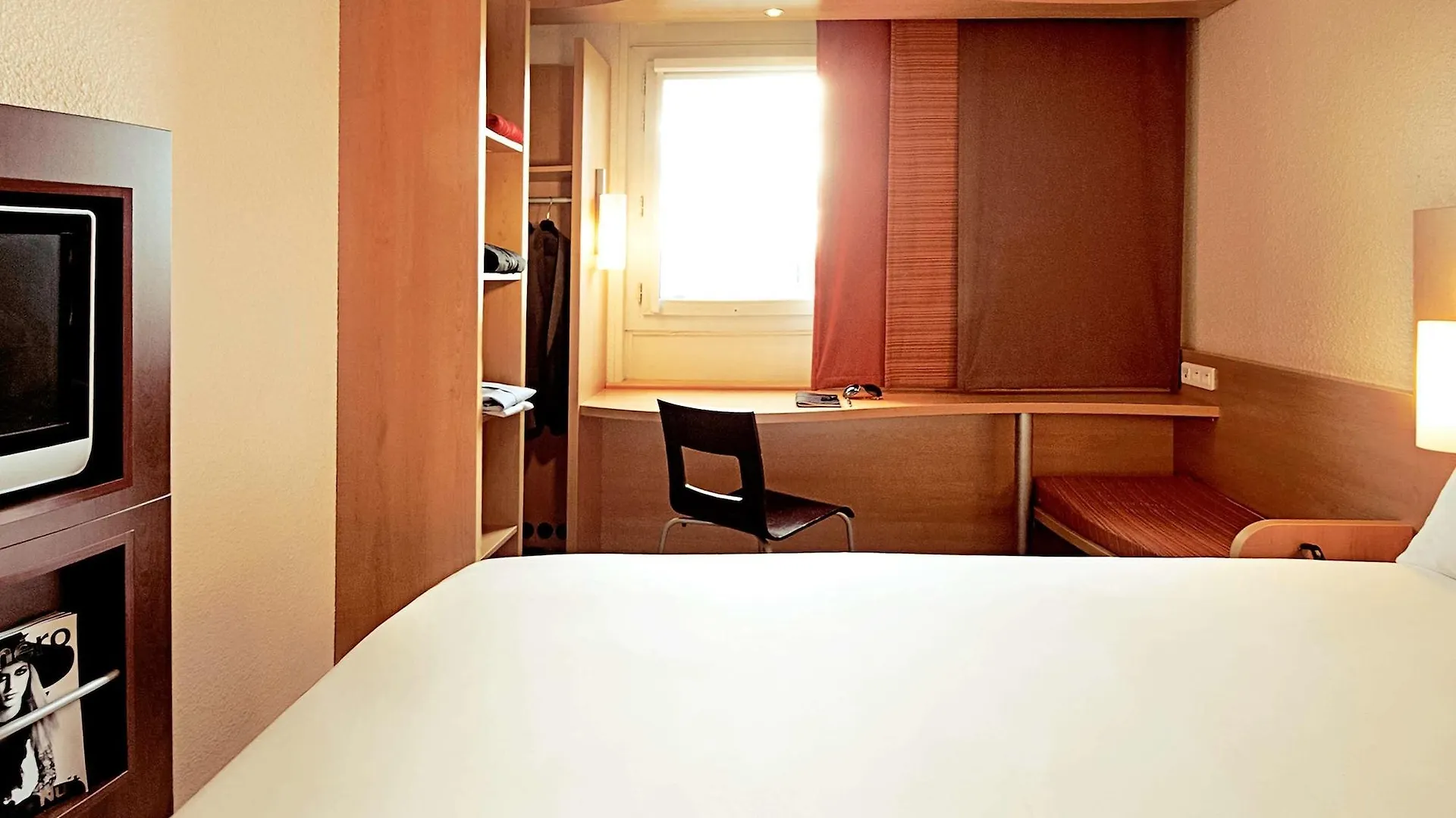 Ibis Grenoble Gare Hotel 3*,