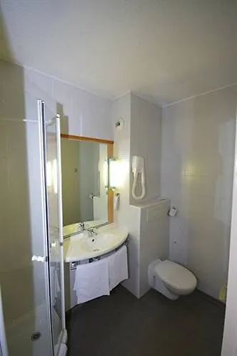 Ibis Grenoble Gare Hotel 3*,